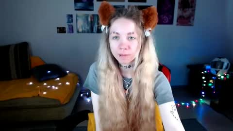 nica_kawaii online show from May 15, 1:29 pm