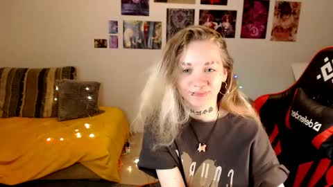 nica_kawaii online show from June 3, 12:24 am