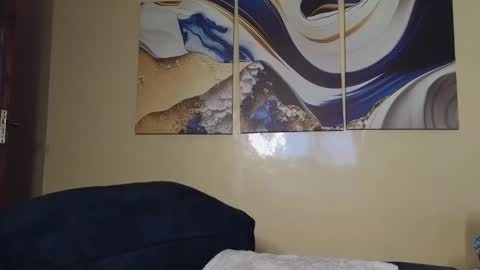 Snapshot of nicckah_ chatting on February 18, 8:49 am Lilly online show from February 18, 8:49 am