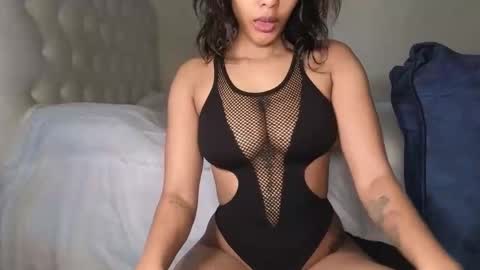 Snapshot of nicckah_ chatting on February 24, 7:06 am Lilly online show from February 24, 7:06 am