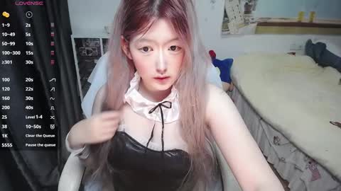 Belle online show from February 11, 10:09 am