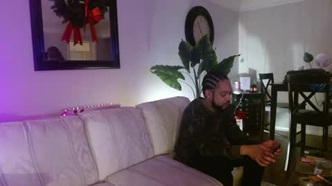 Snapshot of niceandsavvy chatting on December 8, 6:01 am NICE AND SAVVY online show from December 8, 6:01 am