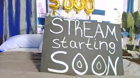 Snapshot of niceandsavvy chatting on October 12, 4:22 am NICE AND SAVVY online show from October 12, 4:22 am