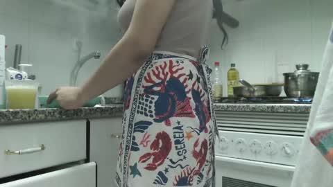 Snapshot of nicebrown chatting on May 7, 6:24 pm Sfora online show from May 7, 6:24 pm