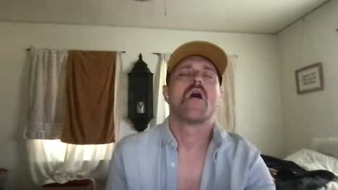 Snapshot of nicebuttniceguy chatting on May 30, 9:56 pm NiceButtNiceGuy online show from May 30, 9:56 pm