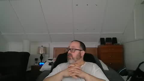 niceguy7208 online show from February 15, 5:41 am