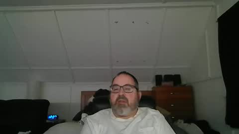 niceguy7208 online show from March 17, 4:28 am