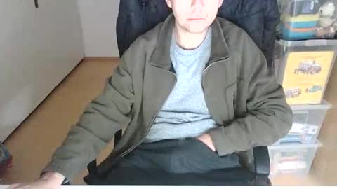 Snapshot of niceguyflo chatting on December 16, 1:21 am NiceGuyFlo online show from December 16, 1:21 am