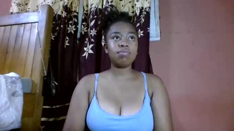 nicelly01 online show from May 2, 10:31 am