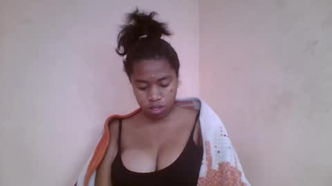 nicelly01 online show from June 20, 7:11 am