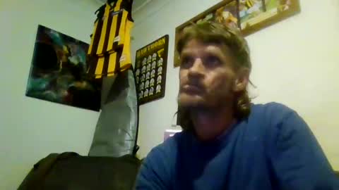 Snapshot of niceozziecockxxx chatting on January 1, 8:04 pm Sexiishaine online show from January 1, 8:04 pm