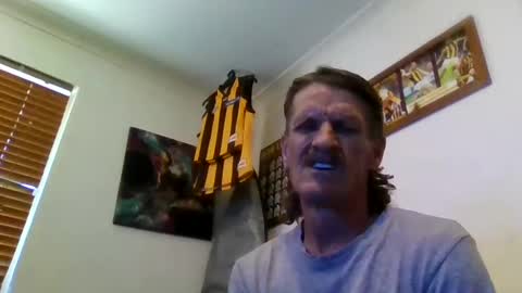 Snapshot of niceozziecockxxx chatting on January 18, 6:34 am Sexiishaine online show from January 18, 6:34 am