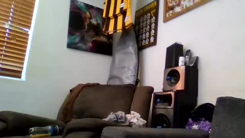 Snapshot of niceozziecockxxx chatting on January 19, 4:33 am Sexiishaine online show from January 19, 4:33 am