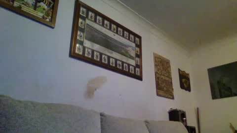 Snapshot of niceozziecockxxx chatting on March 9, 4:33 pm Sexiishaine online show from March 9, 4:33 pm