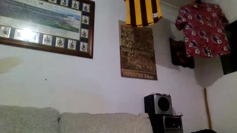 Snapshot of niceozziecockxxx chatting on November 21, 2:54 am Sexiishaine online show from November 21, 2:54 am