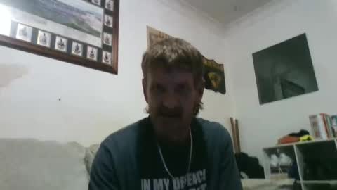 Snapshot of niceozziecockxxx chatting on March 11, 9:54 pm Sexiishaine online show from March 11, 9:54 pm