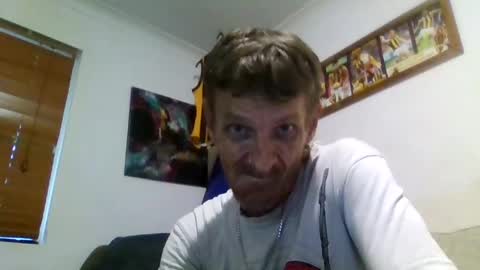 Snapshot of niceozziecockxxx chatting on March 13, 11:22 pm Sexiishaine online show from March 13, 11:22 pm