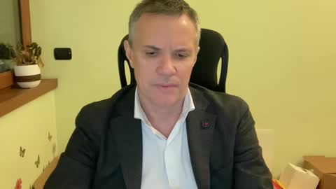 Andrew online show from December 20, 1:03 am