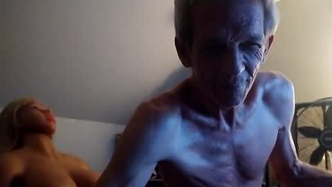 Snapshot of niceviewfromhere chatting on July 21, 4:15 am niceviewfromhere online show from July 21, 4:15 am