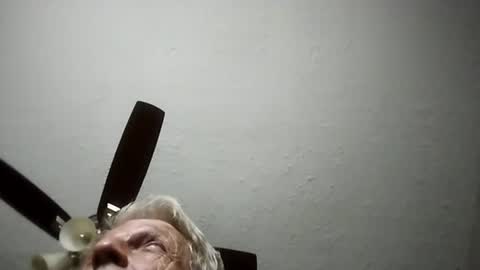 Snapshot of niceviewfromhere chatting on July 25, 10:24 am niceviewfromhere online show from July 25, 10:24 am