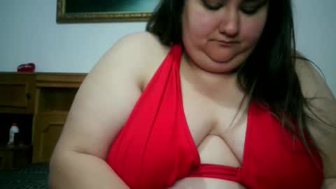 Nicholle online show from April 27, 9:35 pm