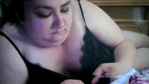 Snapshot of nicholle chatting on June 22, 3:36 am Nicholle online show from June 22, 3:36 am