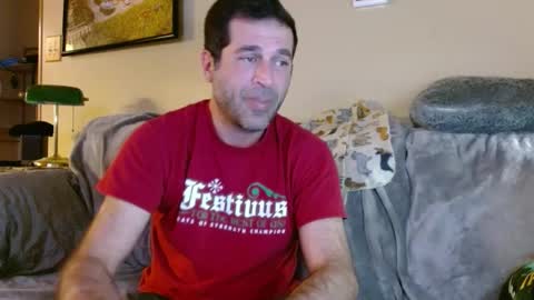 Snapshot of nichous77 chatting on December 13, 12:20 am Nick online show from December 13, 12:20 am