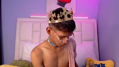 Nick online show from February 5, 8:24 pm