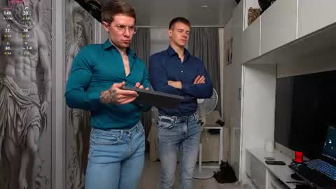 nick_howlenxx online show from August 3, 7:28 pm
