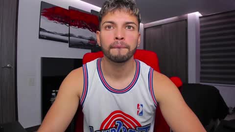 Nick Klaus online show from December 4, 11:13 pm