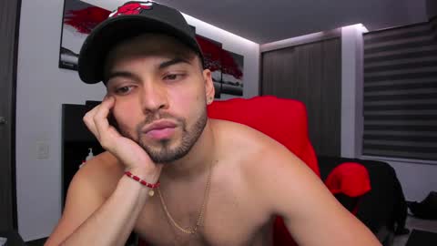 Nick Klaus online show from December 19, 11:25 pm