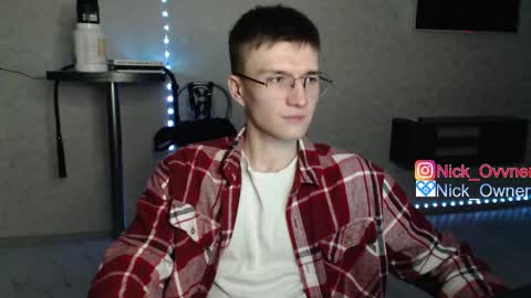 Snapshot of nick_owner chatting on February 17, 4:15 pm Nick online show from February 17, 4:15 pm