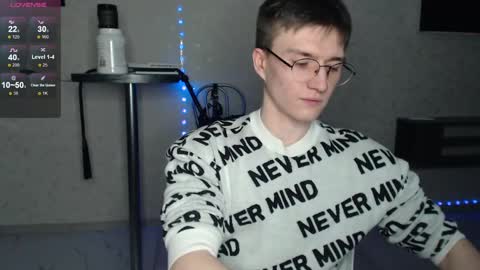 Snapshot of nick_owner chatting on March 7, 6:11 pm Nick online show from March 7, 6:11 pm