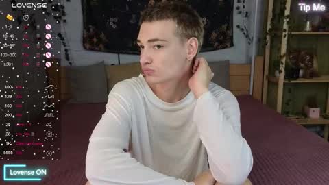 Snapshot of nick_win chatting on October 11, 2:48 pm Nick online show from October 11, 2:48 pm
