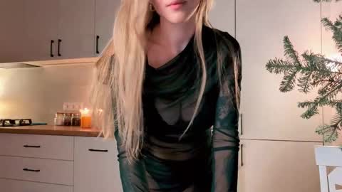 Nicka Cherie online show from January 10, 4:09 pm