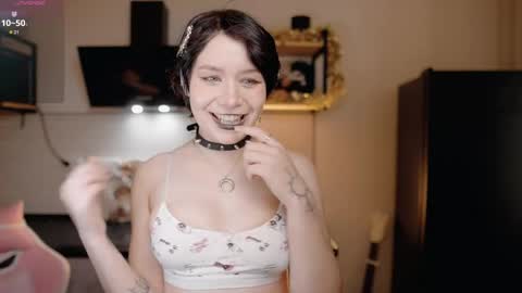 nickari_x online show from April 19, 5:40 am