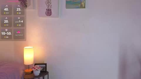 Nicole Silvermoon online show from March 4, 11:27 am