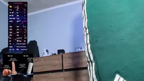 Nickhot0609 online show from July 15, 1:22 am