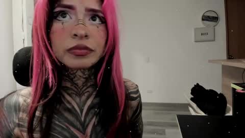 Snapshot of nicki_1 chatting on February 28, 2:09 am   Help me reach 100 thumbs up online show from February 28, 2:09 am