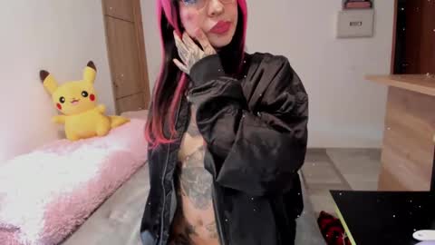 Snapshot of nicki_1 chatting on March 12, 7:38 pm   Help me reach 100 thumbs up online show from March 12, 7:38 pm