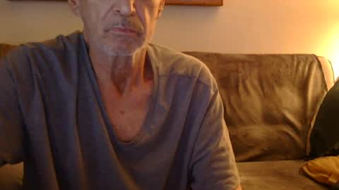 Snapshot of nickincali chatting on August 8, 9:22 am nickincali online show from August 8, 9:22 am