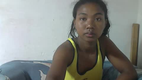 Snapshot of nickiqqyuu chatting on May 21, 1:34 am nickiqqyuu online show from May 21, 1:34 am