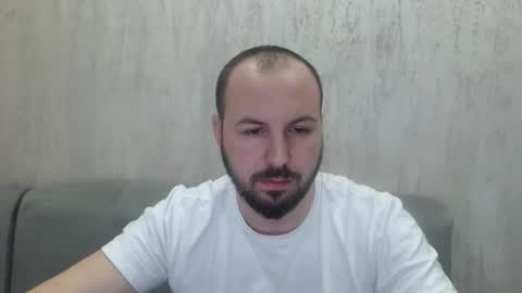 Julian online show from March 6, 10:28 pm