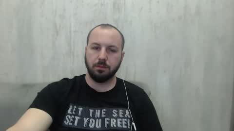 Julian online show from March 11, 11:22 pm