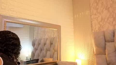 nickollsaenz online show from June 23, 3:48 am