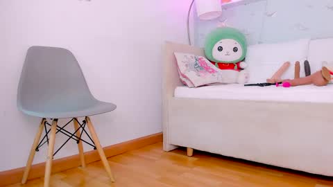 Nicolas online show from January 22, 6:31 pm