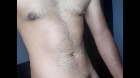 Snapshot of nicktristen_16 chatting on April 10, 12:27 am nicktristen_16 online show from April 10, 12:27 am