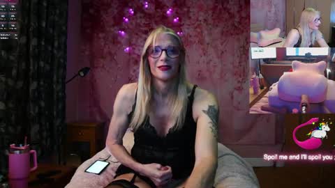 nicktuuk online show from May 11, 10:18 pm