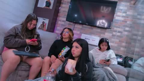 nicky_as online show from June 13, 9:18 am