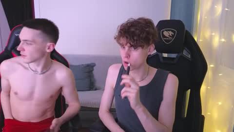 Snapshot of nicky_mart chatting on February 28, 3:15 am Nicki Danny online show from February 28, 3:15 am